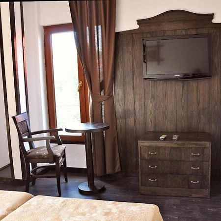 Kaleto Hotel Lom エクステリア 写真
